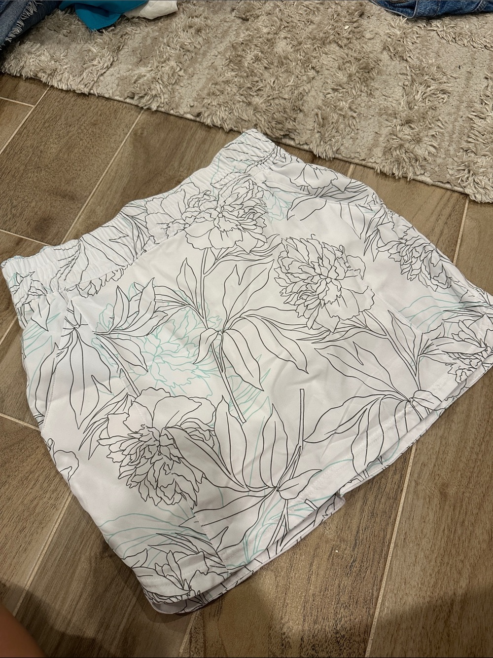 Columbia White Floral Women's Skort